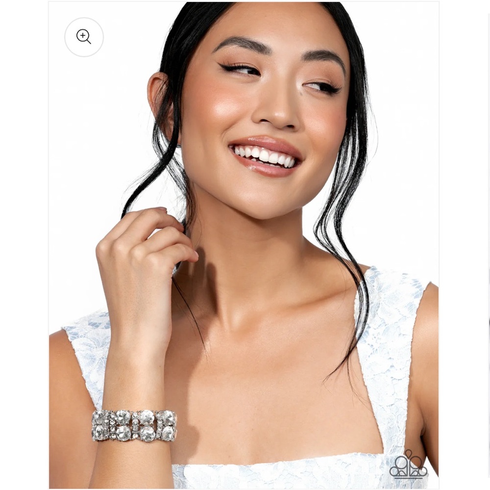 ⚪️💎⚪️ “EXACT ELEGANCE” WHITE BRACELET ~ PAPARAZZI❗️ ⚪️💎⚪️ - Picture 3 of 8